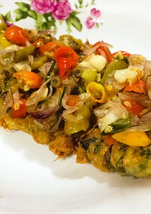 Foto resep Omelet Sayur with Sambal Matah