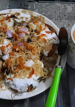 आलू की टिक्की (aloo ki tikki recipe in Hindi) रेसिपी मुख्य फोटो