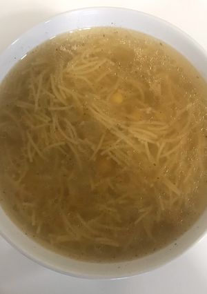 Una foto de Sopa de cocido con garbanzos
