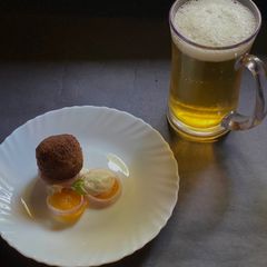 A picture of Bitterballen, Dutch Party or Pub snack.