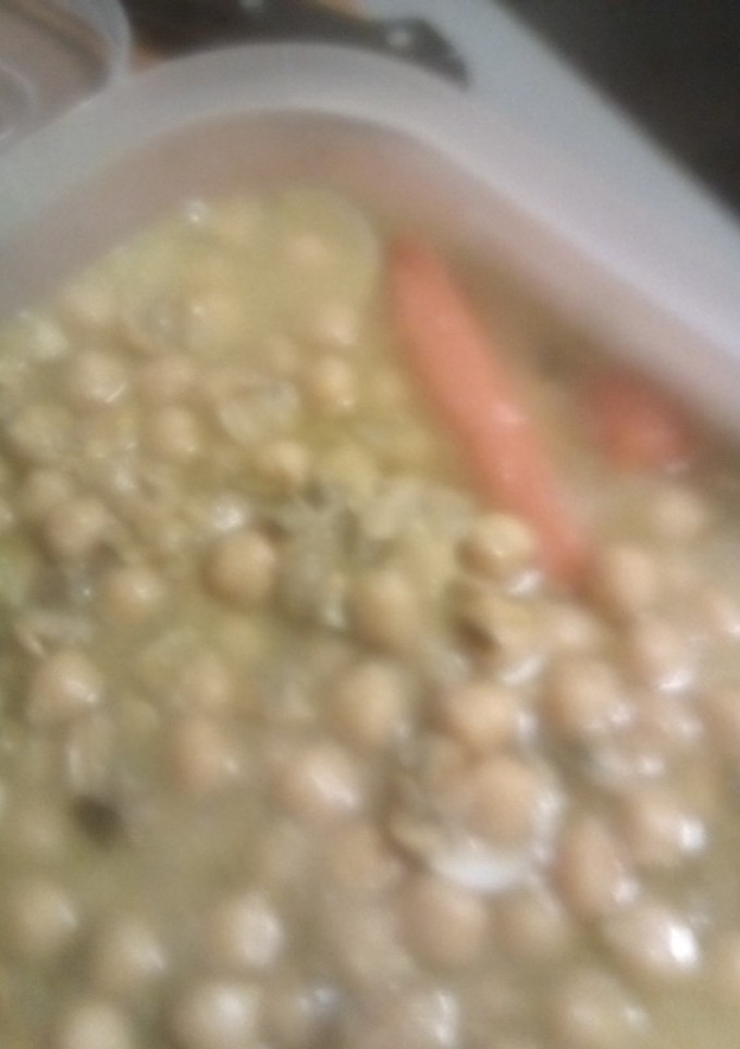 Una foto de Garbanzos con berberechos