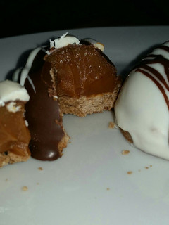 Una foto de Copitos de dulce de leche, (Pinitos) Masa Alfajor