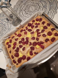 Cseresznyés pudingos pite recept fotója
