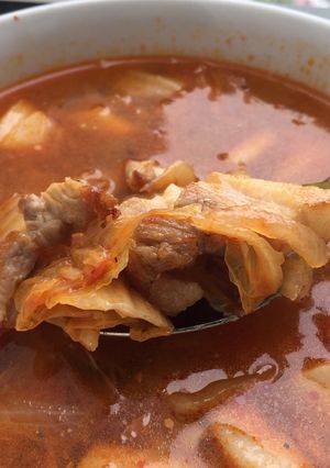 Hình của món Canh kim chi thịt lợn.