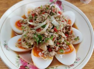 รูปของ ยำไข่ต้ม คีโต