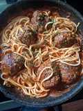 Garlic Spaghetti & Meatballs