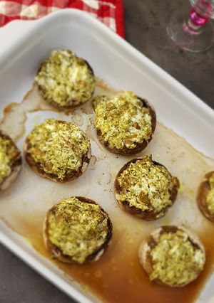 Une photo de °Champignons farcis au pesto et chèvre frais°