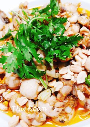 Hình của món Ếch xào cà ri xả ớt.