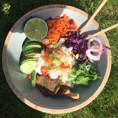 Miso mushroom vegan poke bowl #eattherainbow A picture of Miso mushroom vegan poke bowl #eattherainbow.