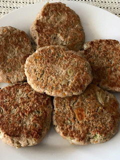 Una foto de Mini Hamburguesa con verduras para bebé