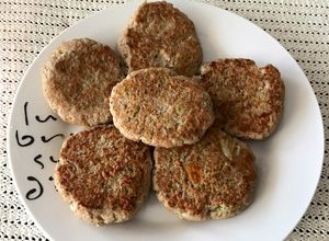 Una foto de Mini Hamburguesa con verduras para bebé