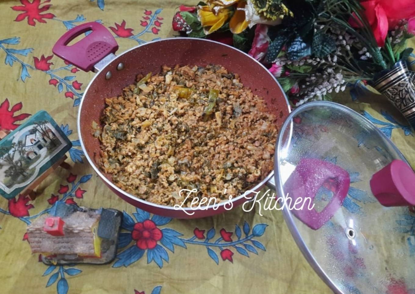 Keema Ambada or Lamb Mince with Red Sorrel Leaves