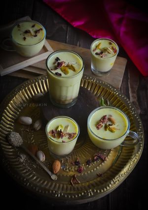 A picture of Thandai Panacotta Cups.