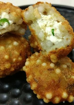 A picture of Sago Paneer Bombs.