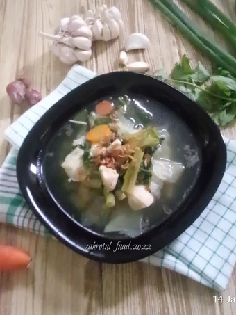 Langkah Gampang Membuat Resep Sup Ayam Sayur yang Lezat Sekali Anti Ribet, Lezat