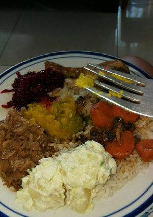 A picture of Sunday lunch.