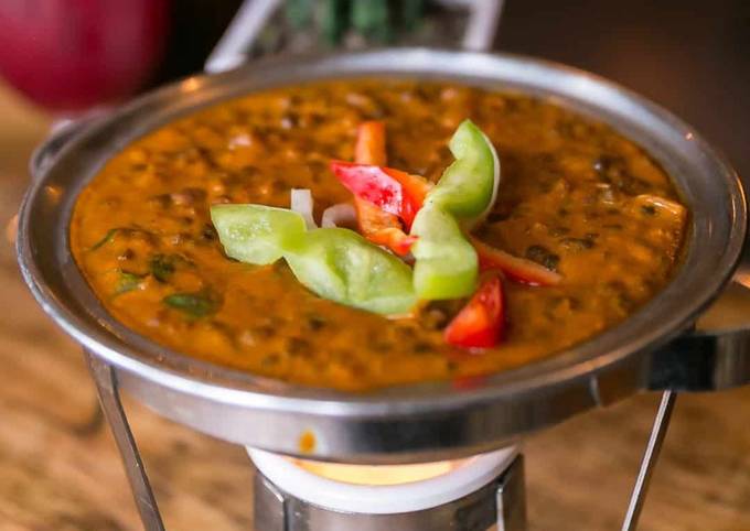 Authentic Indian Dal Makhani Recipe from a Restaurant