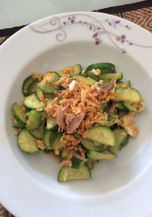 รูปของ แตงกวาผัดไข่