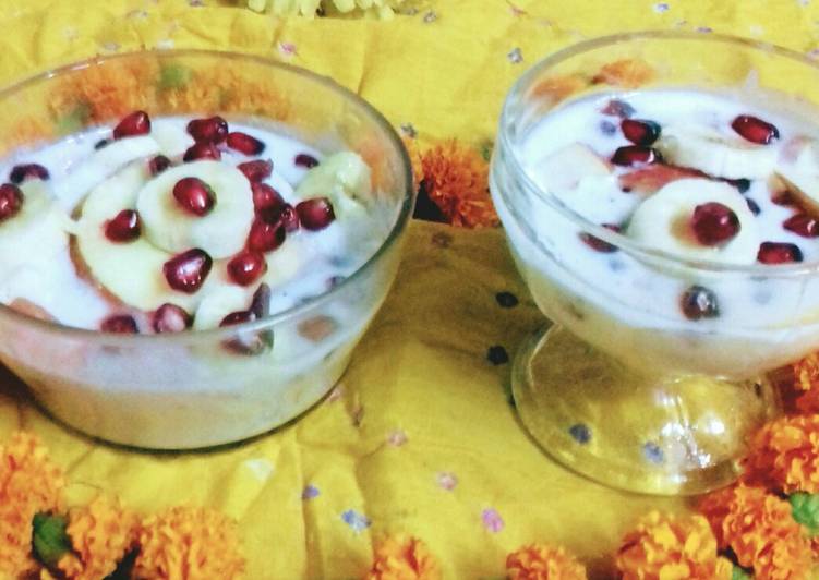 Steps to Make Homemade Sweet Curd with Fruits