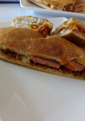 A picture of Pizza pie.