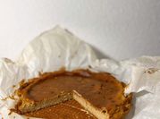 Una foto de postre lotus