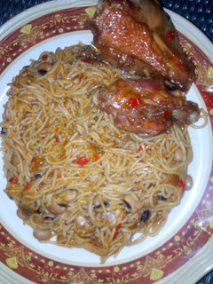 Jollof din taliya da wake ainihin hoton girkin