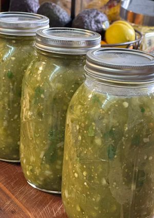 Una foto de Salsa Verde Taquera o para Mesa