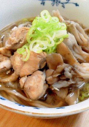 A picture of New Year's Soba with Fragrant Sesame Chicken and Maitake.