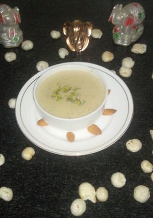 A picture of Dry fruit kheer.