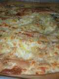 عيش سورى باللحمه المفرومه والجبنه الموزاريلا🌯