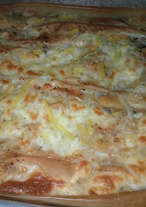 صورة لوصفة عيش سورى باللحمه المفرومه والجبنه الموزاريلا🌯