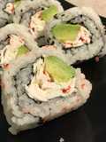 California Roll ~Sushi de Aguacate y Surimi (No es Estilo Japonés)~
