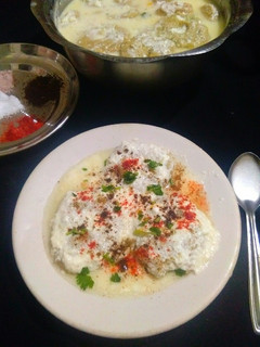 दही वड़ा (dahi vada recipe in Hindi) रेसिपी मुख्य फोटो