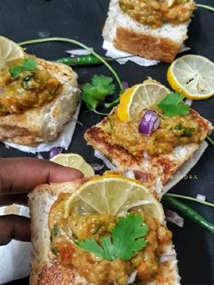 पाव भाजी ब्रुश्शेटा (Pav bhaji bruschetta recipe in hindi) रेसिपी मुख्य फोटो