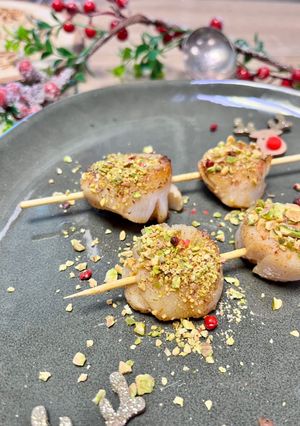 Une photo de Saint Jacques snackée à la pistache