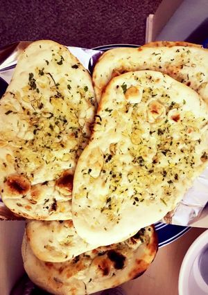 A picture of Garlic naan.