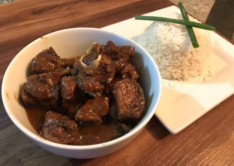 Caribbean curry goat and Rice