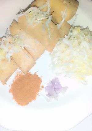 A picture of Egg and eggless tofu.