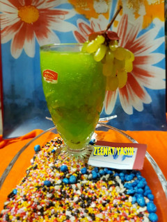 A picture of Grapes slush.