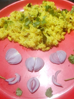 फोडणीचा भात (Fodnicha Bhat Recipe In Marathi) रेसिपी चे मुख्य फोटो