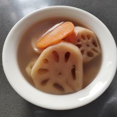 A picture of Lotus Root Soup.