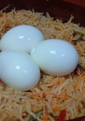 A picture of Mud pot kuska with egg.