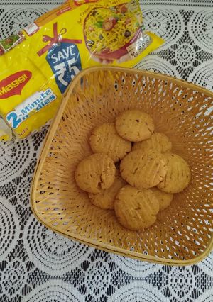 A picture of Maggi masala cookies.