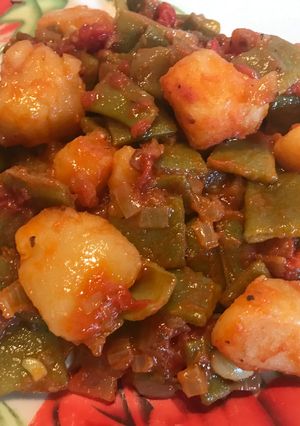 Una foto de Judías verdes y patatas con sofrito