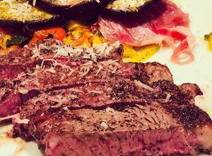 Una foto de Steak Palermo