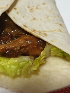 Una foto de Wraps de pollo y quesos 🌯🐥🧀