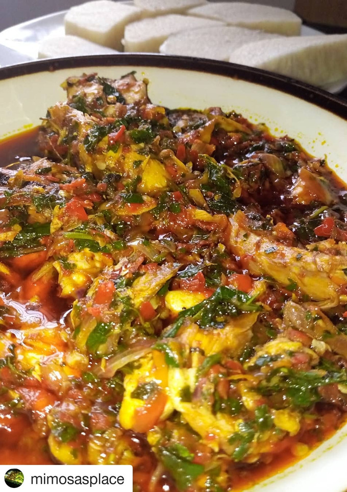 A picture of Local nchianwu sauce with boiled yams.