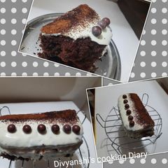 A picture of Eggless chocolate cake.