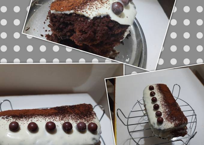 Eggless chocolate cake