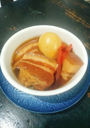 Hình của món Thịt kho rịu (thịt kho trứng).